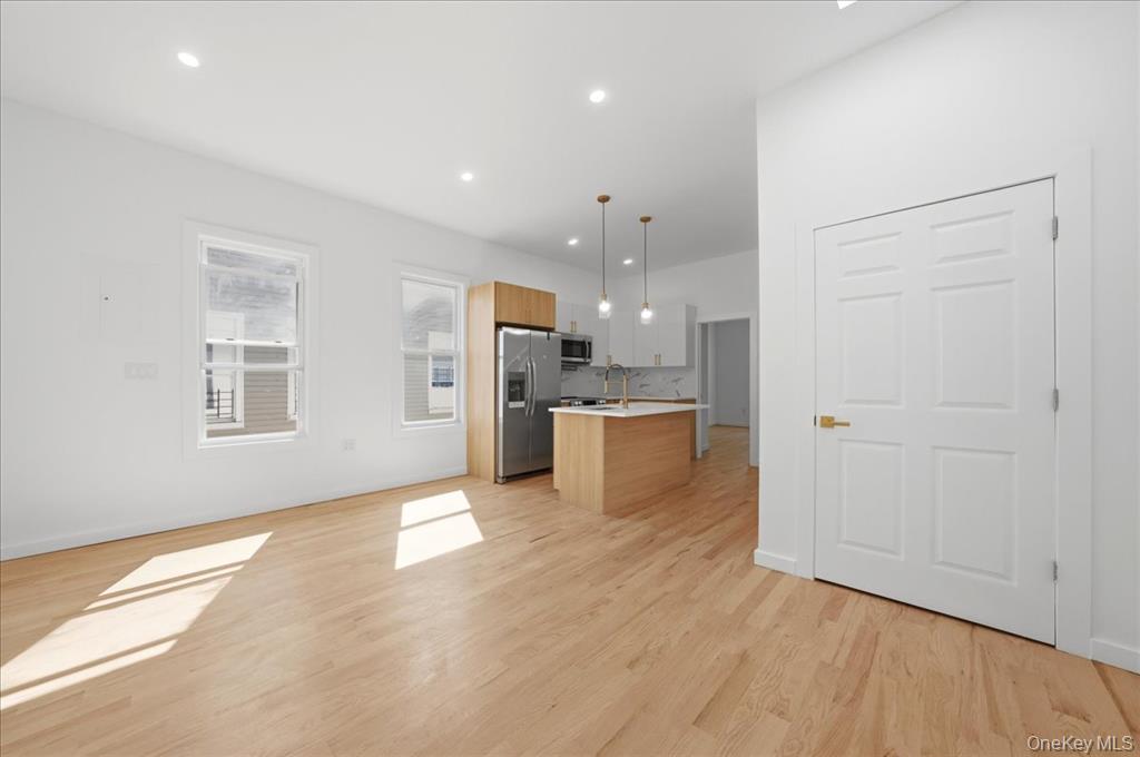 2407 Butler Place, New York NY 10461 图16
