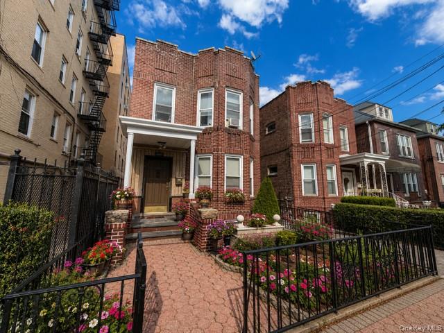 1752 Mahan Avenue, New York NY 10461