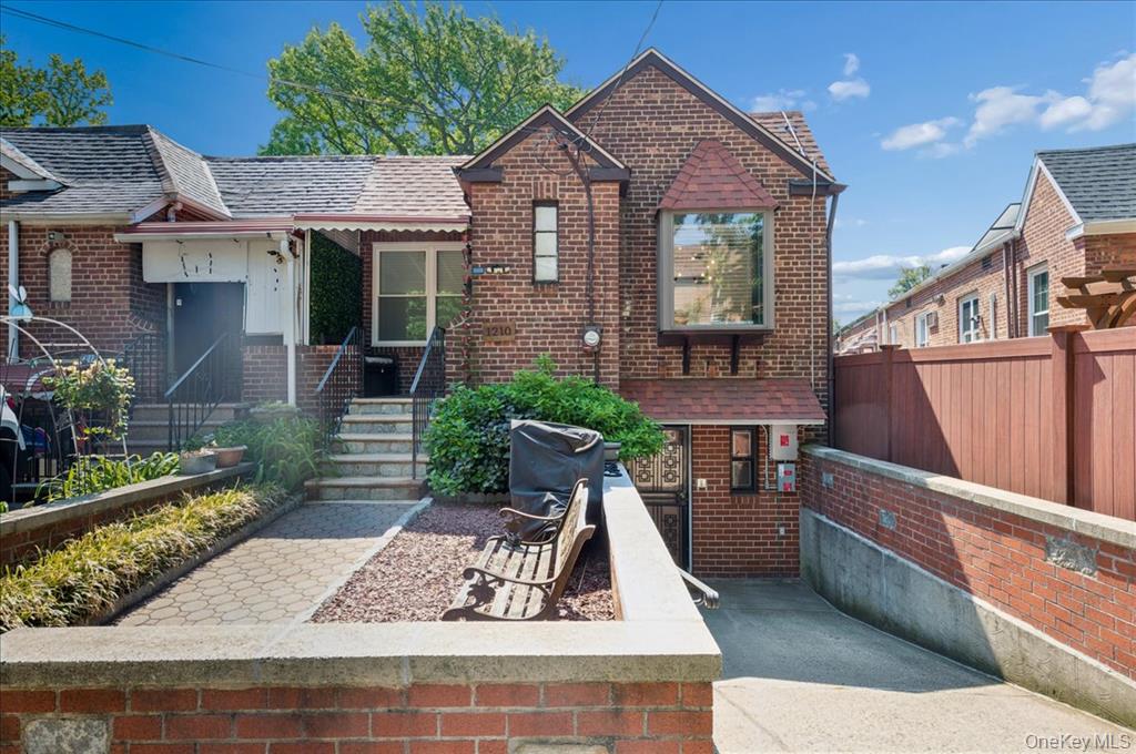 1210 Lakewood Place, New York NY 10461