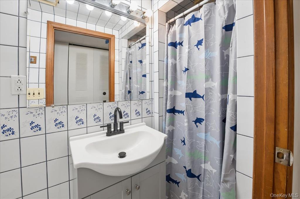 1210 Lakewood Place, New York NY 10461 图17