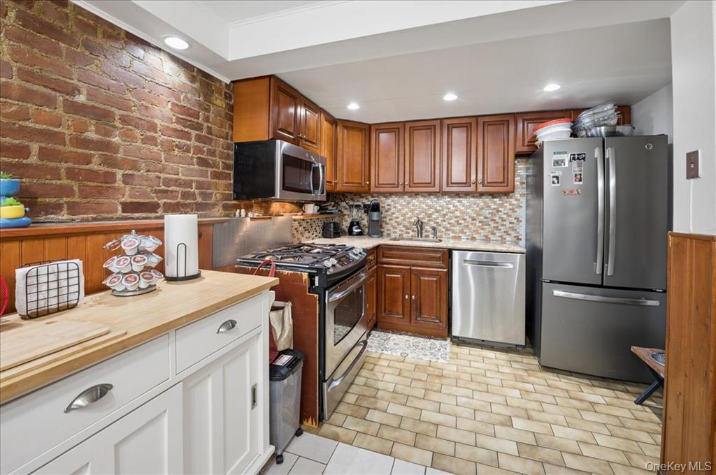 1210 Lakewood Place, New York NY 10461 图21