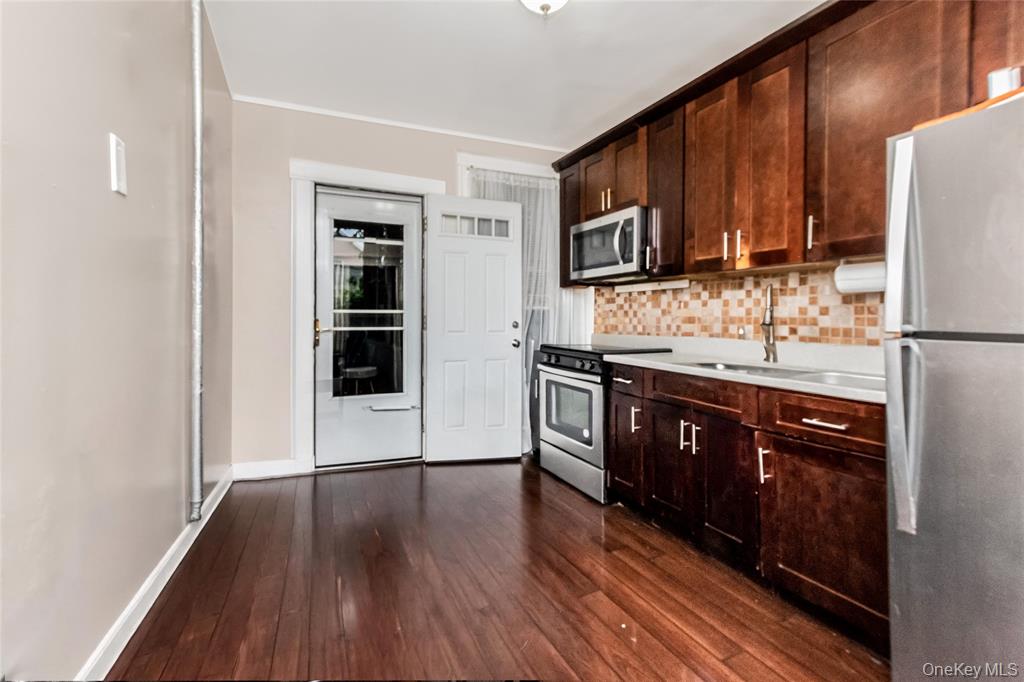 2810 Harrington Avenue, New York NY 10461 图12