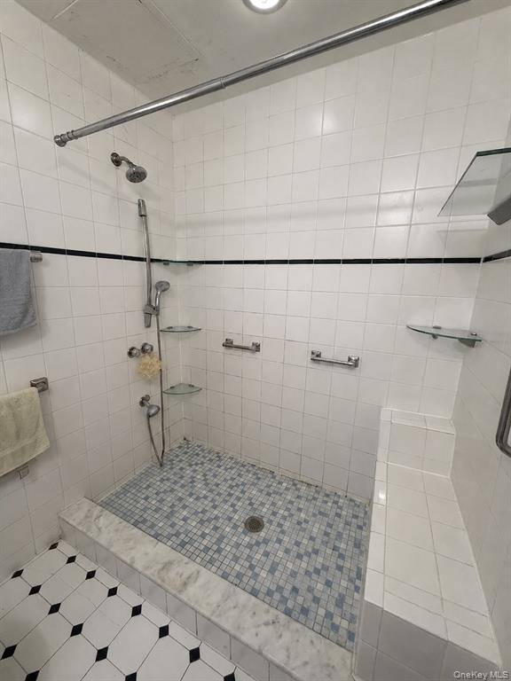2041 Colonial Avenue, New York NY 10461 图4